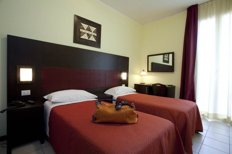 Hotel Alibi Rimini Buitenkant foto